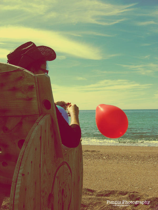 Red_Balloon_by_pimpis.jpg
